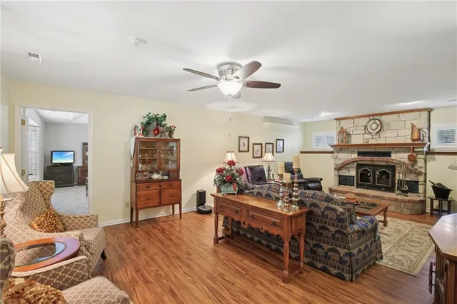 $448,000 | 46 Northeast 231st Road, Warrensburg, MO 64093