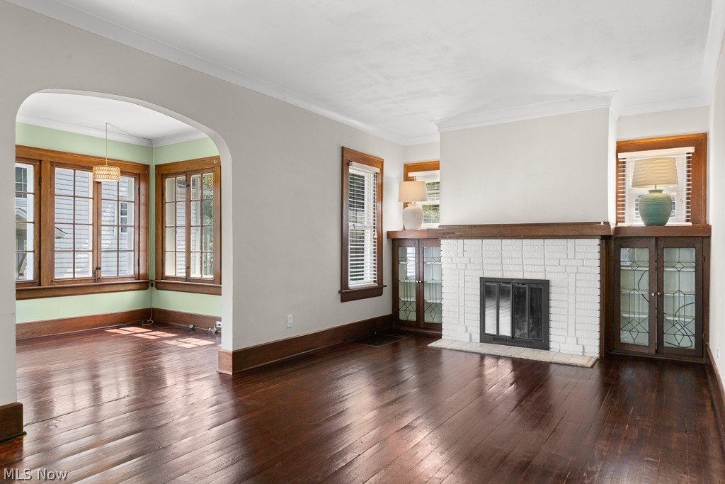 1223 North Howard Street Akron, OH 44310 - Photo 6 of 50 Living room
