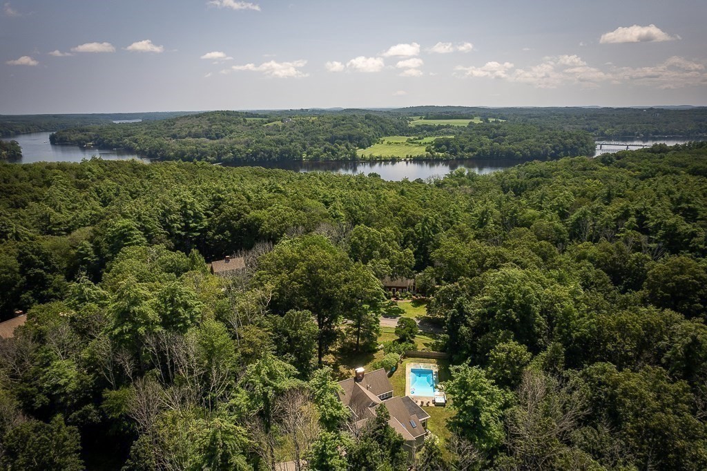 23 Little Pond Road Merrimac, MA 01860 - Photo 29 of 35 a view of a city