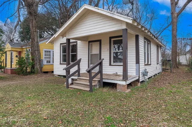 $785 | 325 Edwards Street, Bossier City, LA 71111