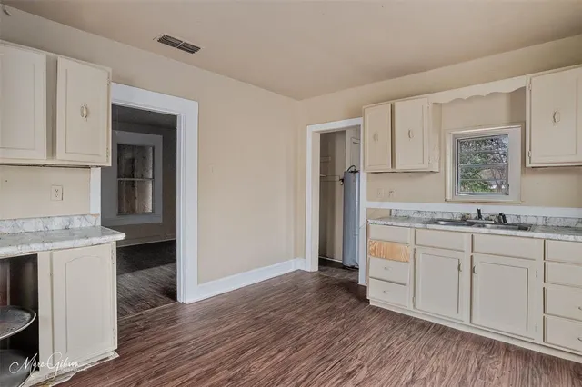 $785 | 325 Edwards Street, Bossier City, LA 71111