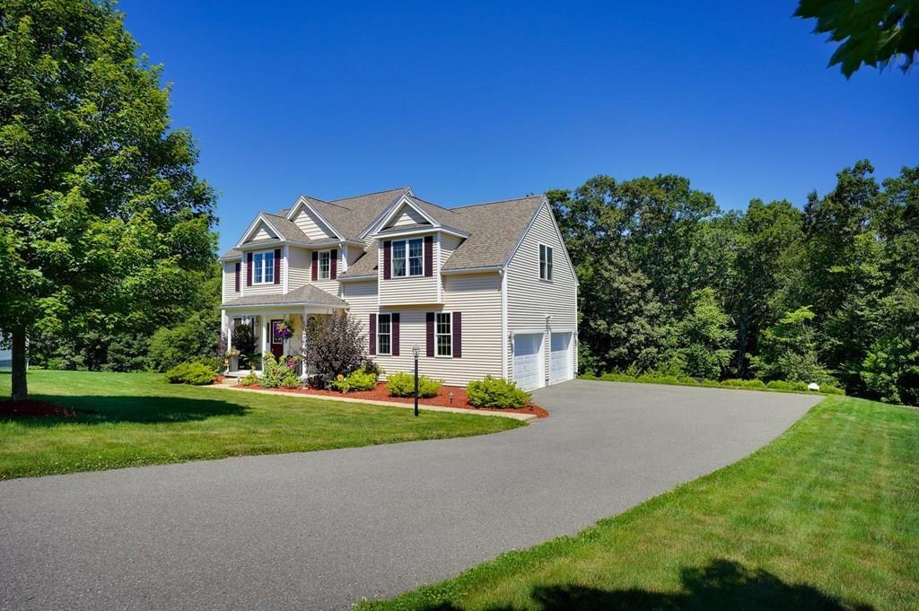 11 West Ledge Road Clinton, MA 01510 - Photo 2 of 34 Gallery Image 2