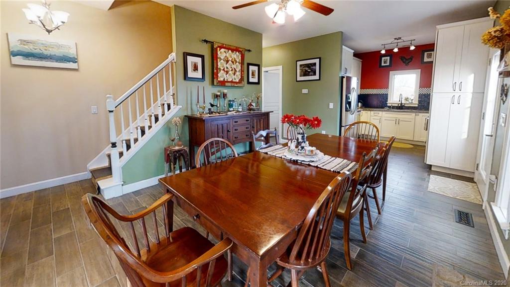 566 Cabbage Patch Road Burnsville, NC 28714 - Photo 18 of 48 Gallery Image 18