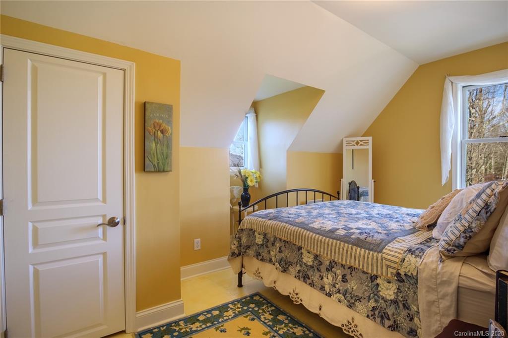 566 Cabbage Patch Road Burnsville, NC 28714 - Photo 33 of 48 Gallery Image 33