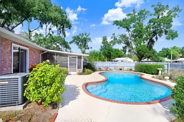 $450,000 | 1320 South Taylor Road, Seffner, FL 33584