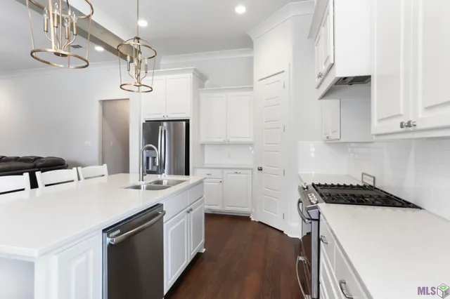 $335,000 | 6644 Silver Oak Drive, St. George, LA 70817