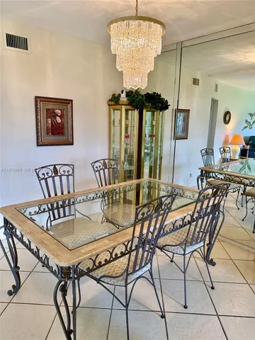 $225,000 | 930 Southeast 9th Avenue, Unit 8, Pompano Beach, FL 33060