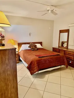 $190,000 | 930 Southeast 9th Avenue, Unit 8, Pompano Beach, FL 33060