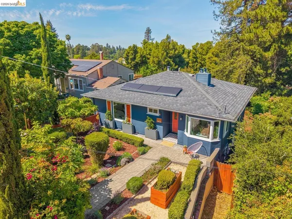 $949,000 | 7406 Circle Hill Drive, Oakland, CA 94605