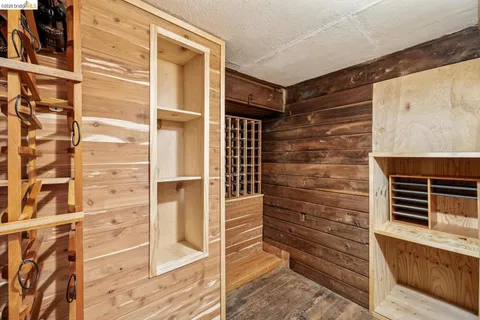 $949,000 | 7406 Circle Hill Drive, Oakland, CA 94605
