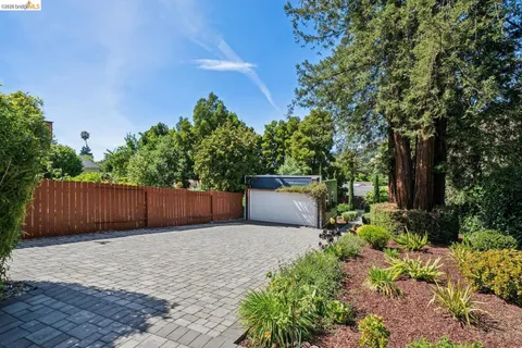$949,000 | 7406 Circle Hill Drive, Oakland, CA 94605