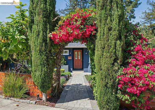$949,000 | 7406 Circle Hill Drive, Oakland, CA 94605