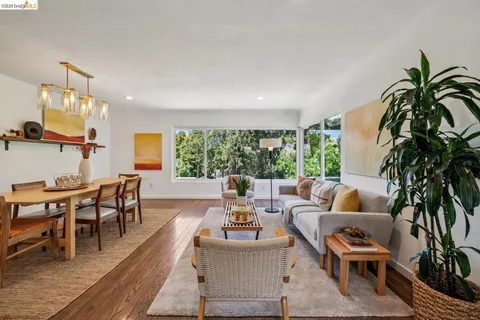 $949,000 | 7406 Circle Hill Drive, Oakland, CA 94605
