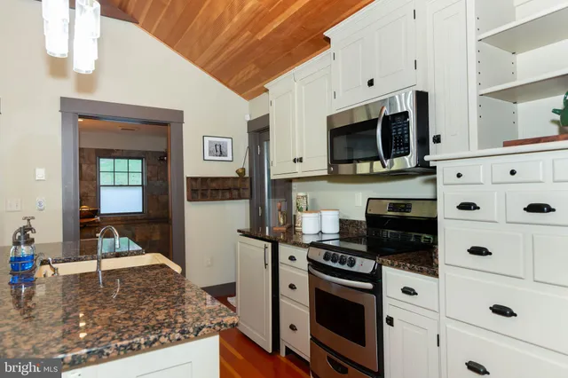 $2,100 | 1312 John Rissler Road, Charles Town, WV 25414