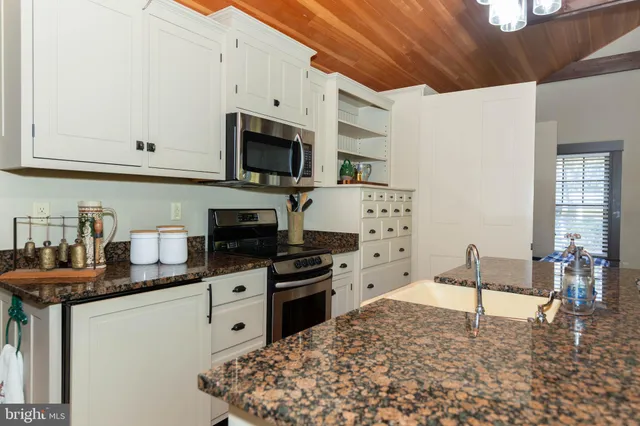 $2,100 | 1312 John Rissler Road, Charles Town, WV 25414