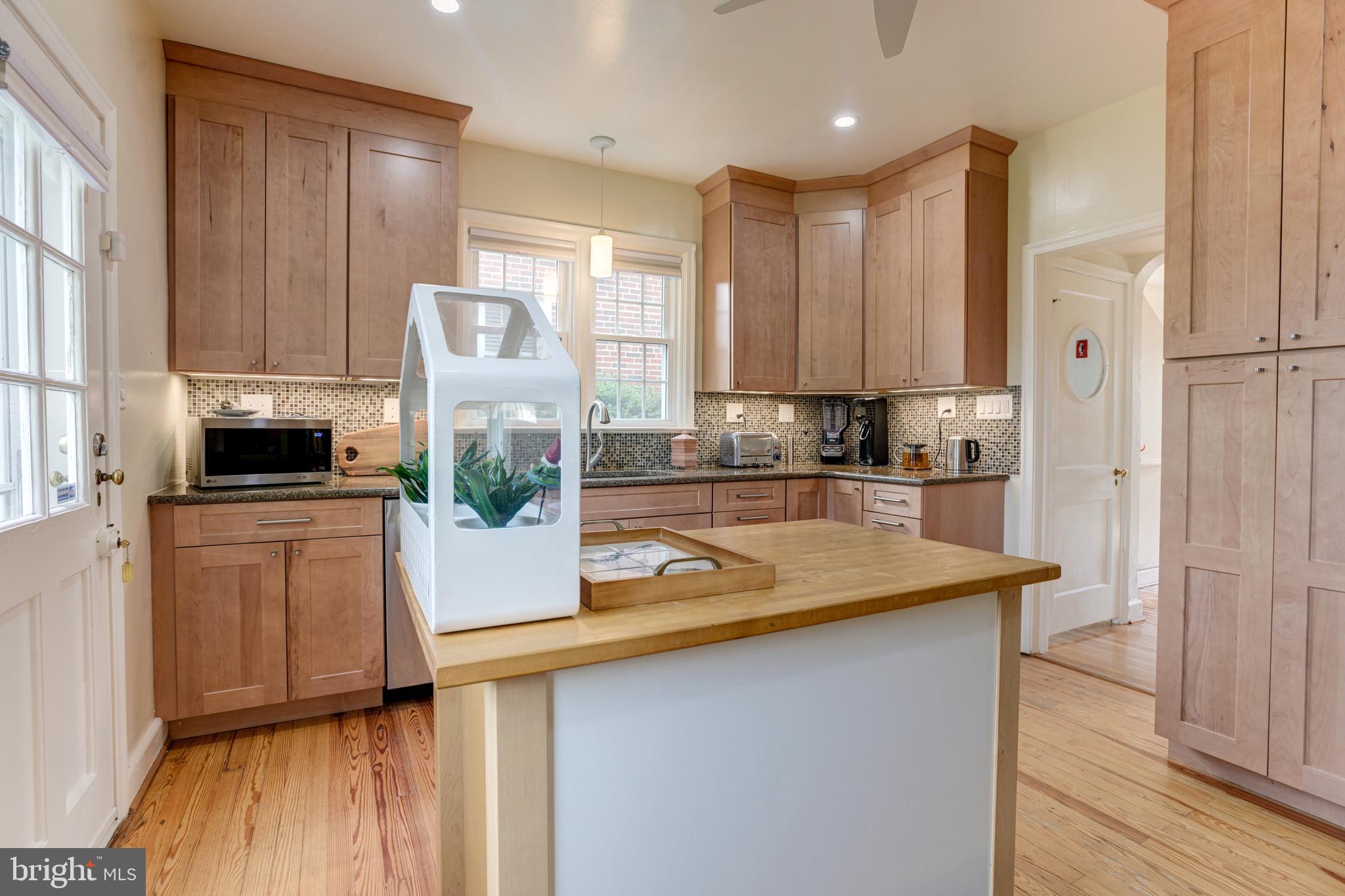 524 Overbrook Road Baltimore, MD 21212 - Photo 8 of 43