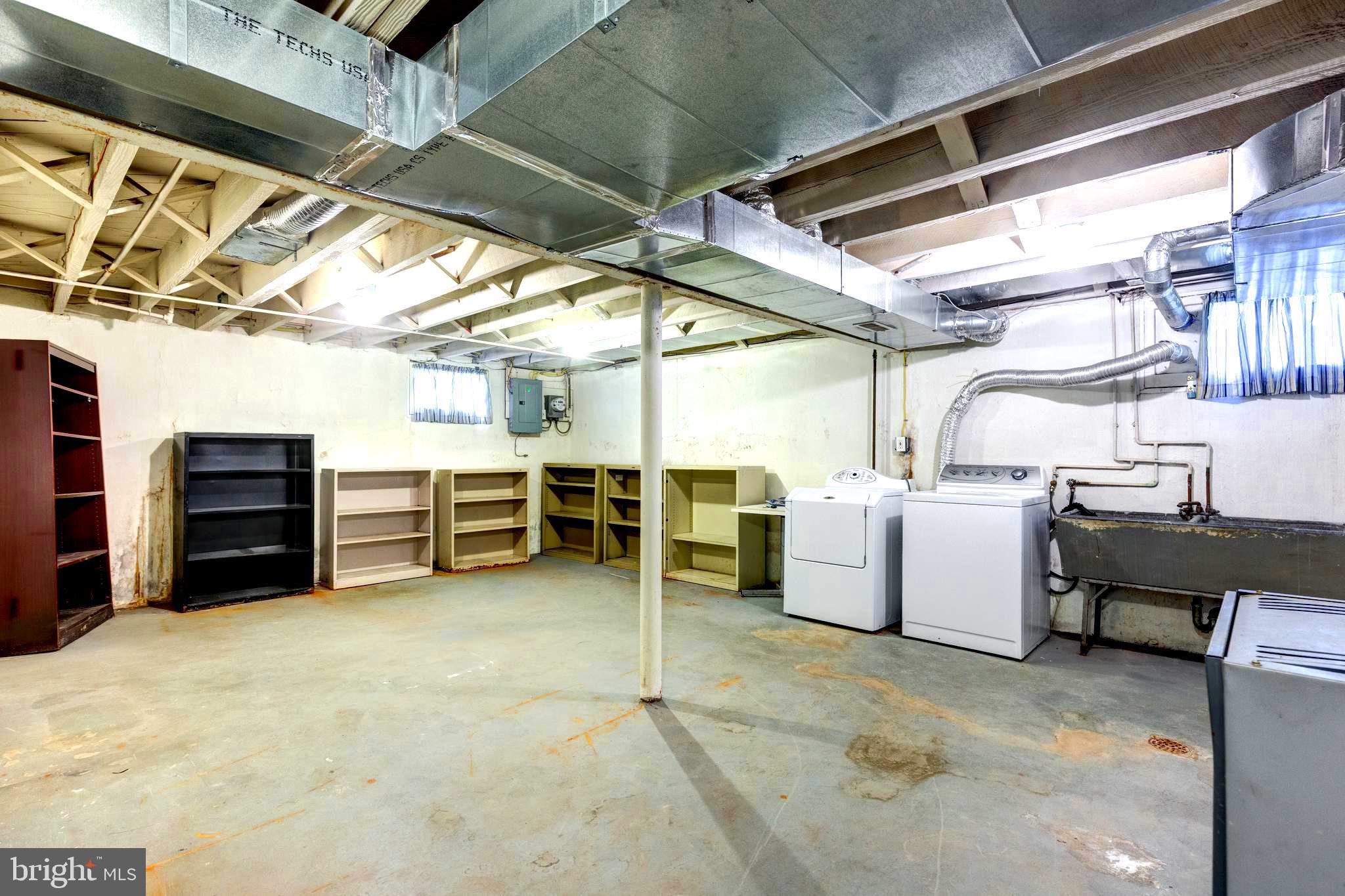 323 Broadmoor Road Baltimore, MD 21212 - Photo 24 of 40 Spacious lower level