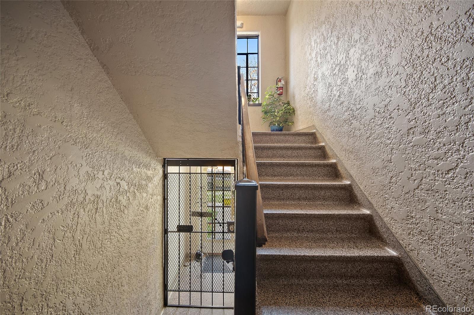 1410 Vine Street, Unit 2 Denver, CO 80206 - Photo 4 of 24 a view of entryway