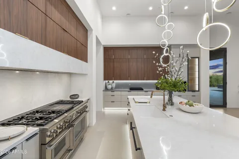 $4,000,000 | 10354 East Celestial Drive, Scottsdale, AZ 85262