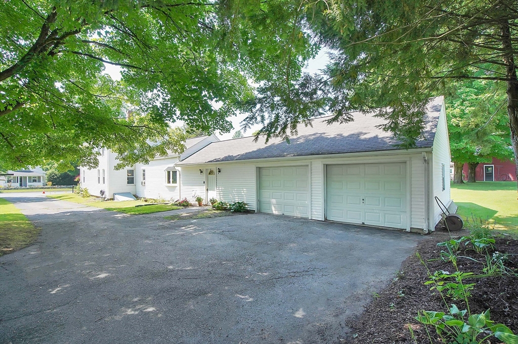 336 Little River Road Westfield, MA 01085 - Photo 5 of 41 Gallery Image 5