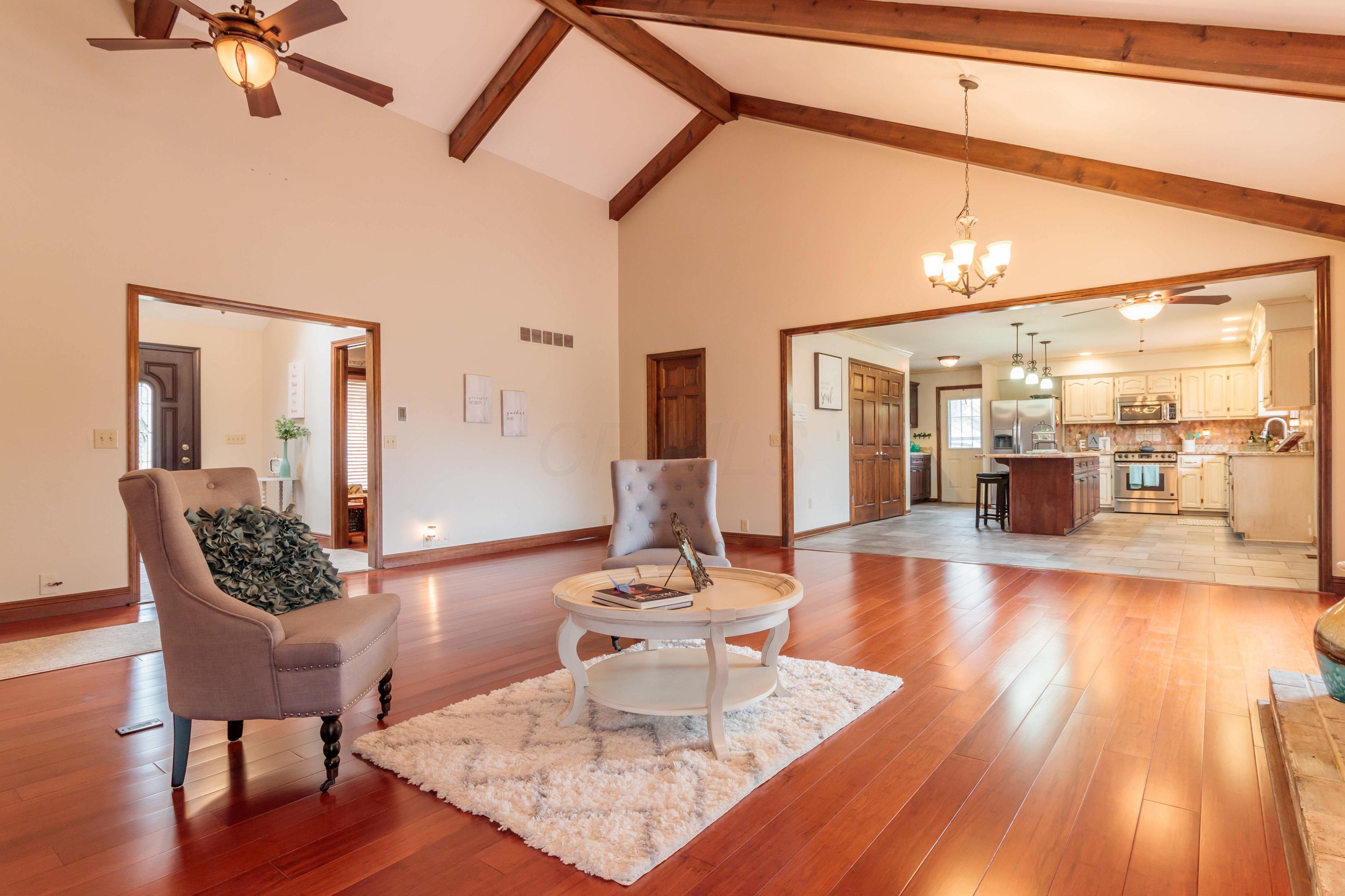 2080 Carriage Road Powell, OH 43065 - Photo 14 of 75 Gallery Image 14