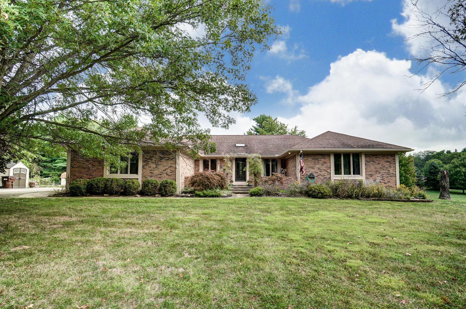 2080 Carriage Road Powell, OH 43065 - Photo 2 of 75 Gallery Image 2
