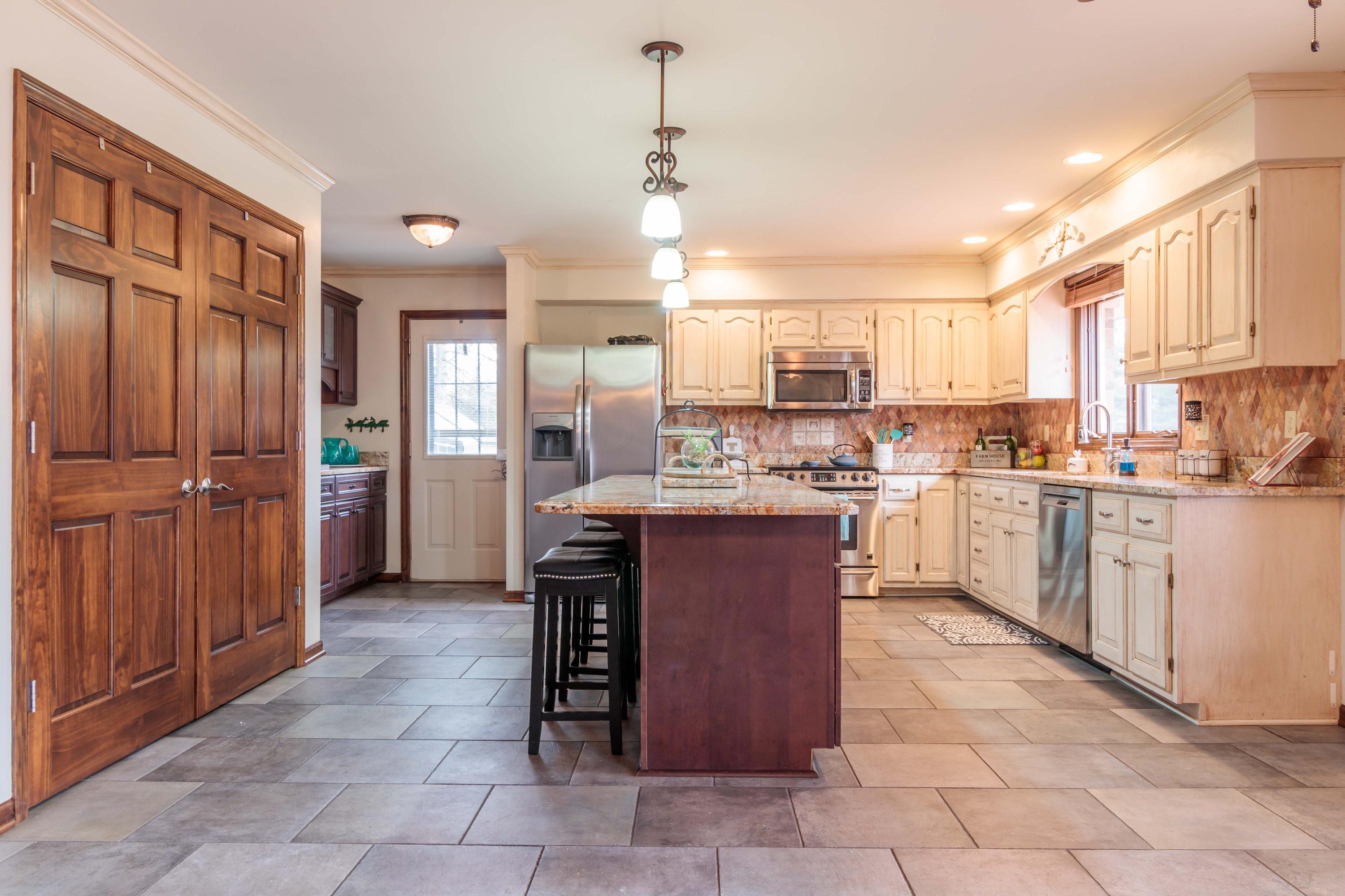 2080 Carriage Road Powell, OH 43065 - Photo 23 of 75 Gallery Image 23