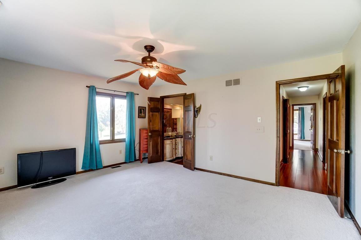 2080 Carriage Road Powell, OH 43065 - Photo 34 of 75 Gallery Image 34