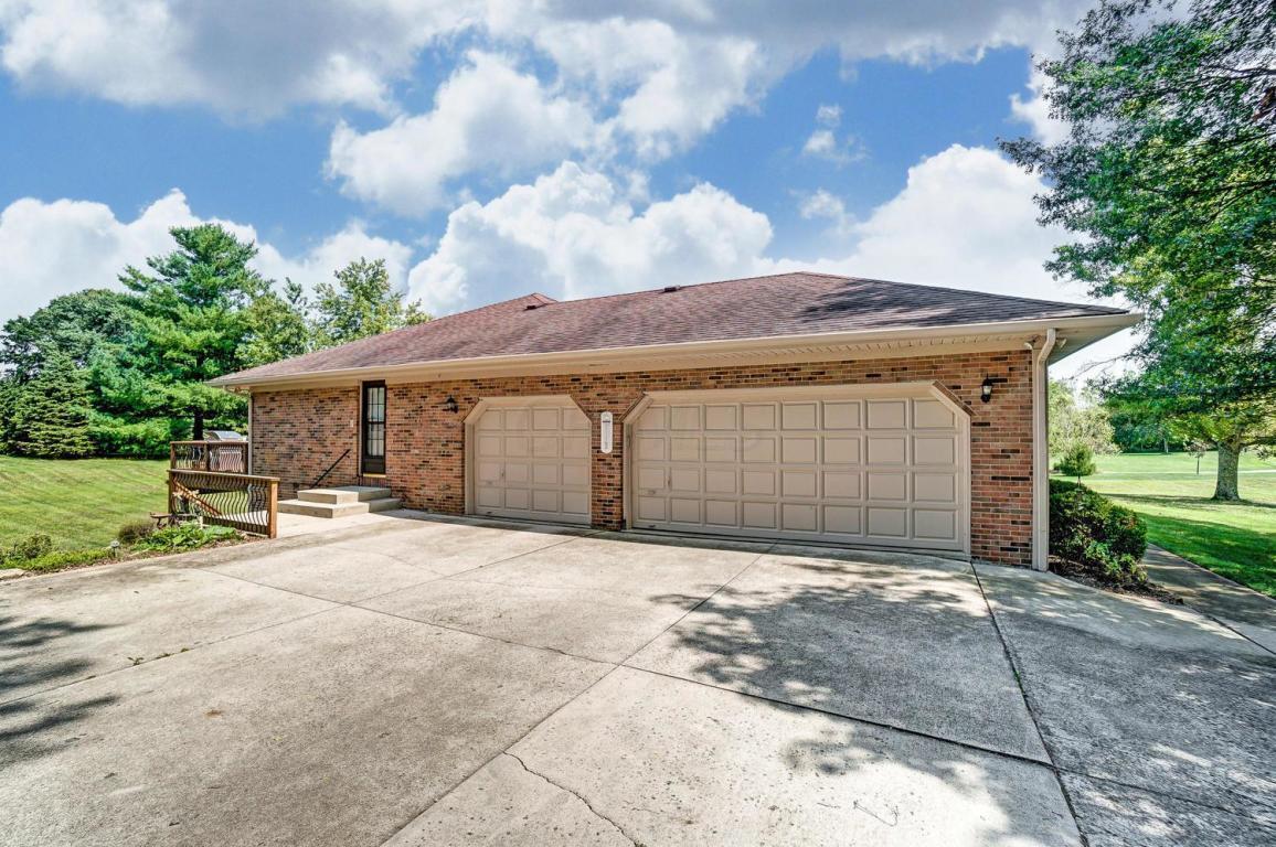 2080 Carriage Road Powell, OH 43065 - Photo 74 of 75 Gallery Image 74