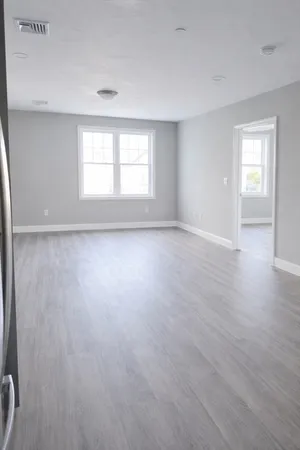 $1,800 | 531 R Washington Street, Unit 1, Whitman, MA 02382