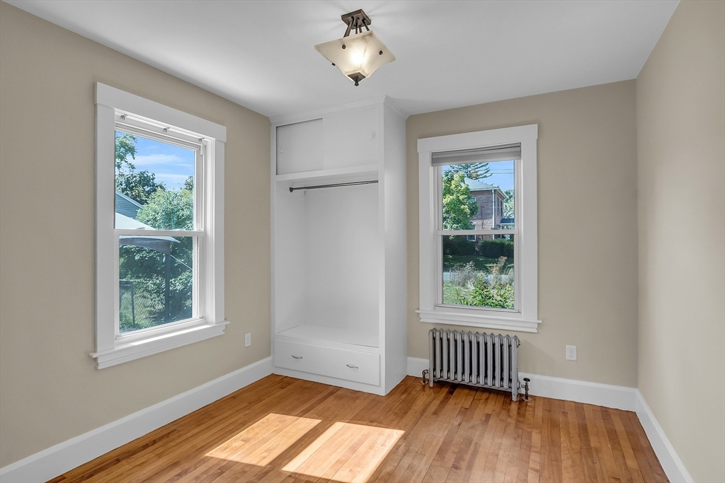 352 Sterling Street Clinton, MA 01510 - Photo 22 of 42 Gallery Image 22