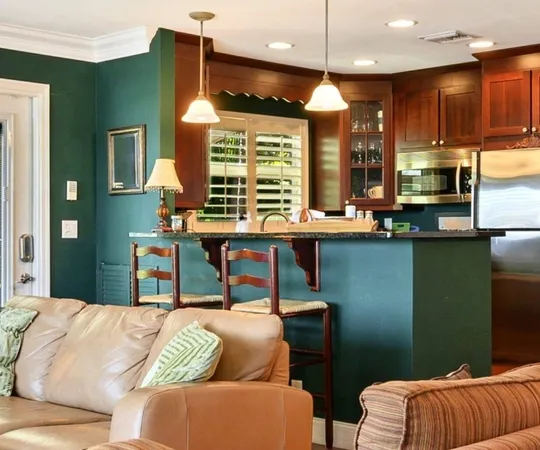 $10,000 | 24 Marine Way, Delray Beach, FL 33483