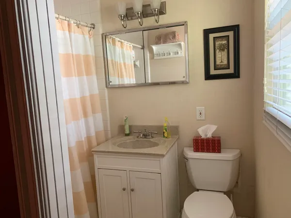 $10,000 | 24 Marine Way, Delray Beach, FL 33483