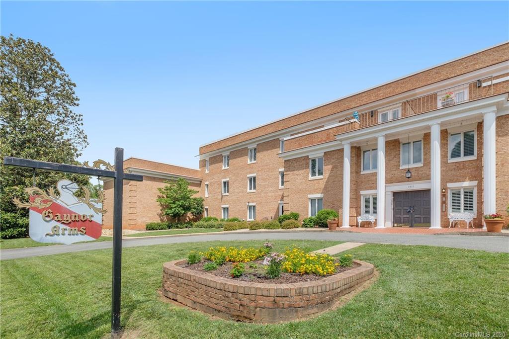 4527 Gaynor Road, Unit 302 Charlotte, NC 28211 - Photo 1 of 32 Gallery Image 1