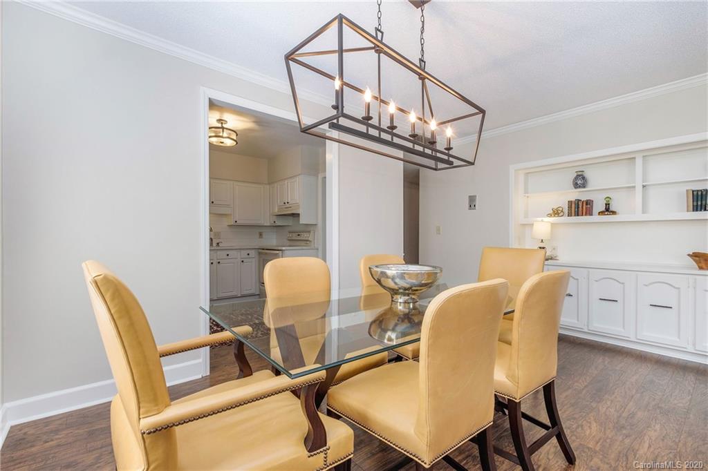 4527 Gaynor Road, Unit 302 Charlotte, NC 28211 - Photo 14 of 32 Gallery Image 14
