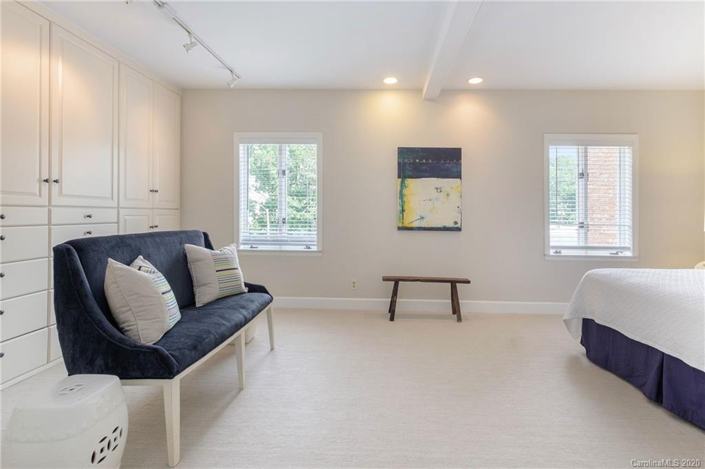 4527 Gaynor Road, Unit 302 Charlotte, NC 28211 - Photo 21 of 32 Gallery Image 21