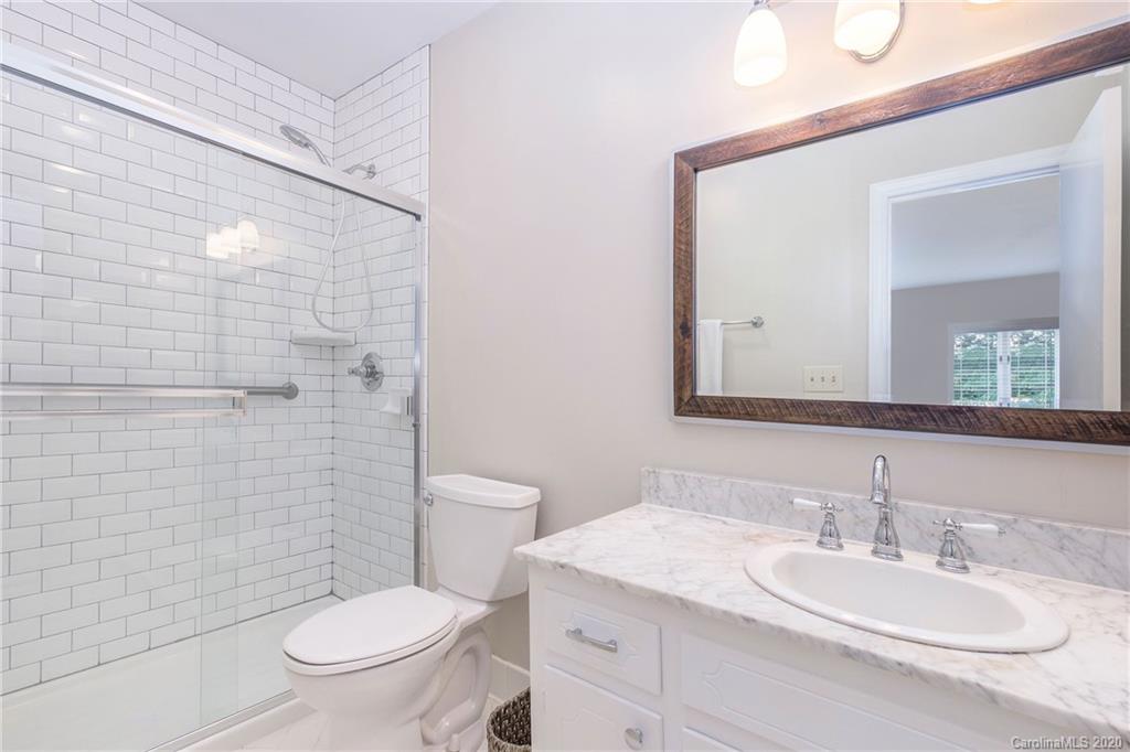 4527 Gaynor Road, Unit 302 Charlotte, NC 28211 - Photo 29 of 32 Gallery Image 29