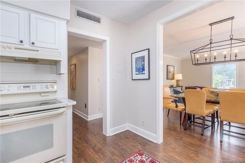 4527 Gaynor Road, Unit 302 Charlotte, NC 28211 - Photo 7 of 32 Gallery Image 7