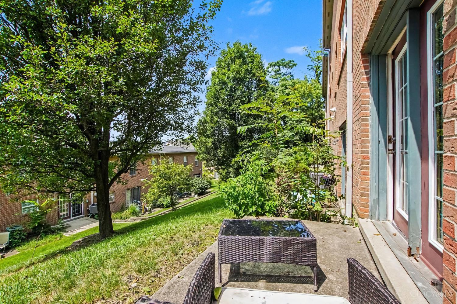 2523 Ravine Street Cincinnati, OH 45219 - Photo 21 of 24 Gallery Image 21