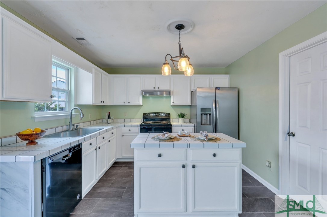 223 Windsong Drive Rincon, GA 31326 - Photo 8 of 34 Kitchen