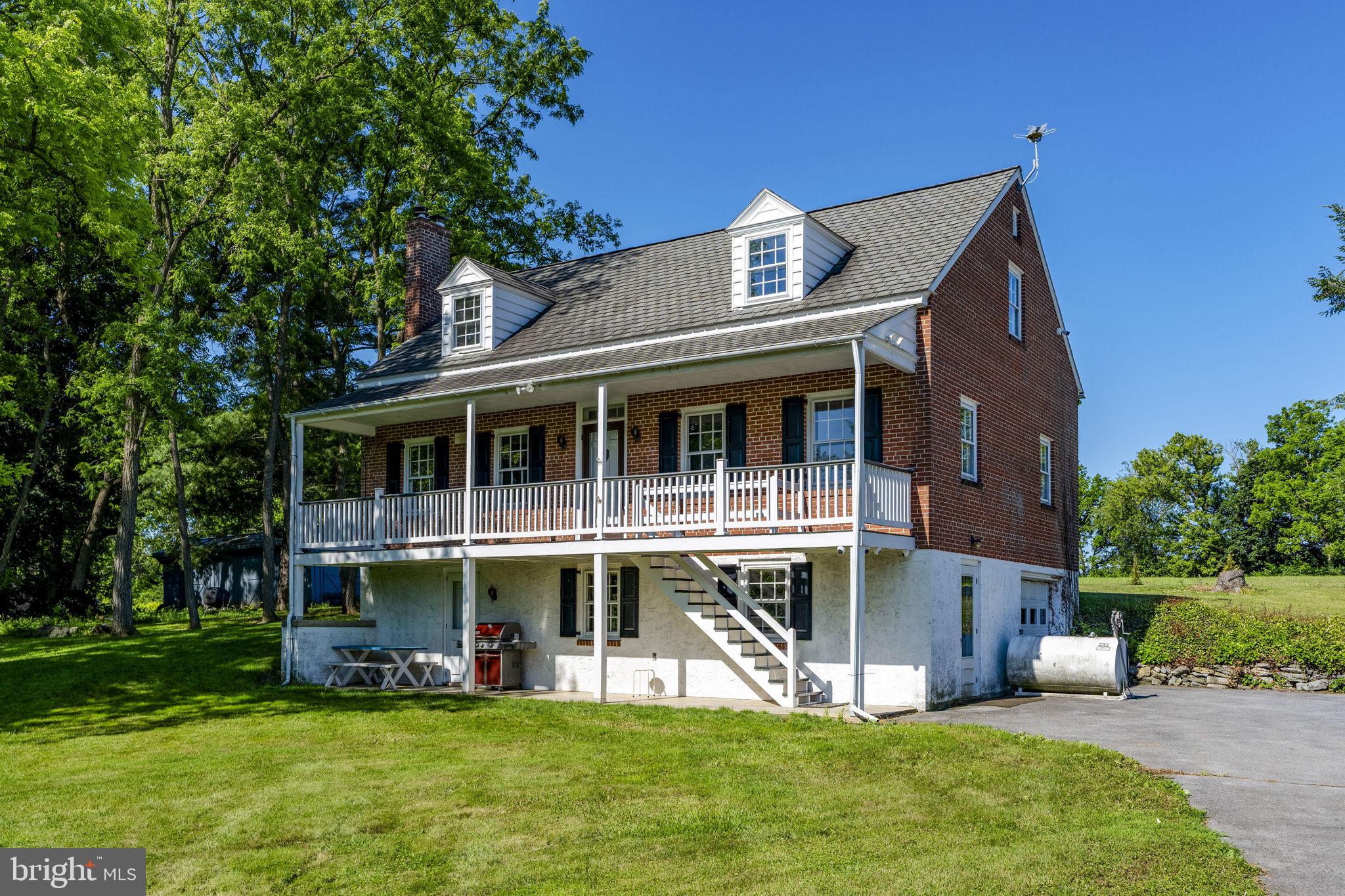 131 Pinetown Road Leola, PA 17540 - Photo 4 of 66