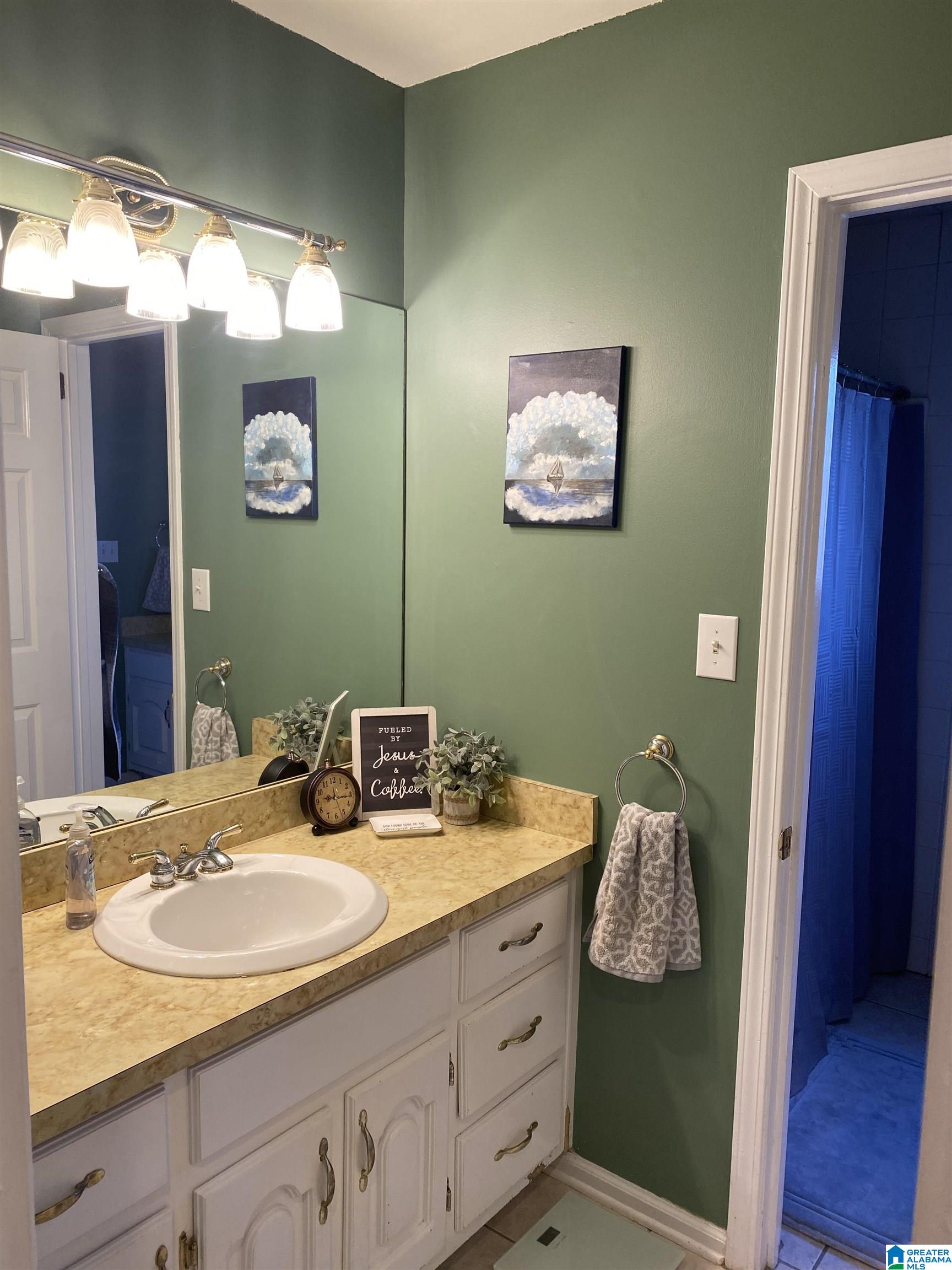 124 Vine Street Oneonta, AL 35121 - Photo 12 of 17