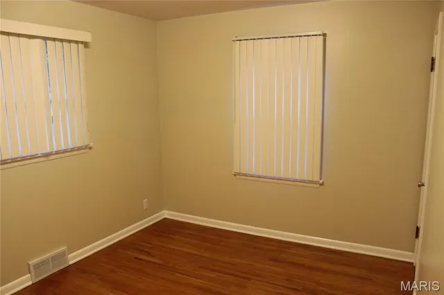 $2,100 | 10832 Three Ct Drive, St. Louis, MO 63123