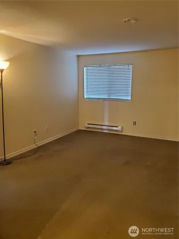 $1,630 | 1725 West Sunn Fjord Lane, Unit J101, Bremerton, WA 98312