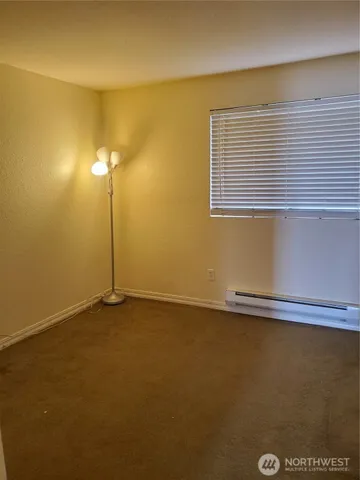 $1,630 | 1725 West Sunn Fjord Lane, Unit J101, Bremerton, WA 98312