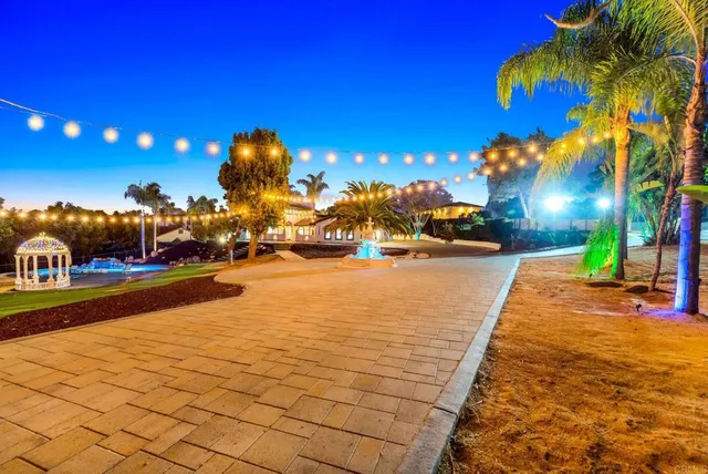 $1,799,000 | 3065 Fairview Drive, Vista, CA 92084