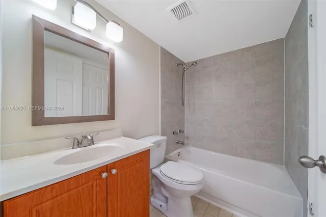 $2,100 | 11800 Southwest 18th Street, Unit 1124, Miami, FL 33175