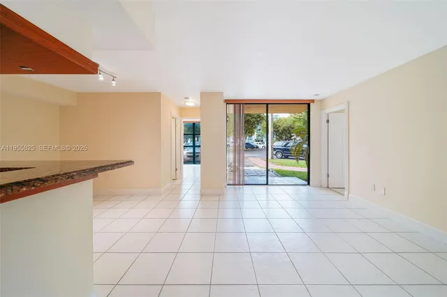 $2,100 | 11800 Southwest 18th Street, Unit 1124, Miami, FL 33175
