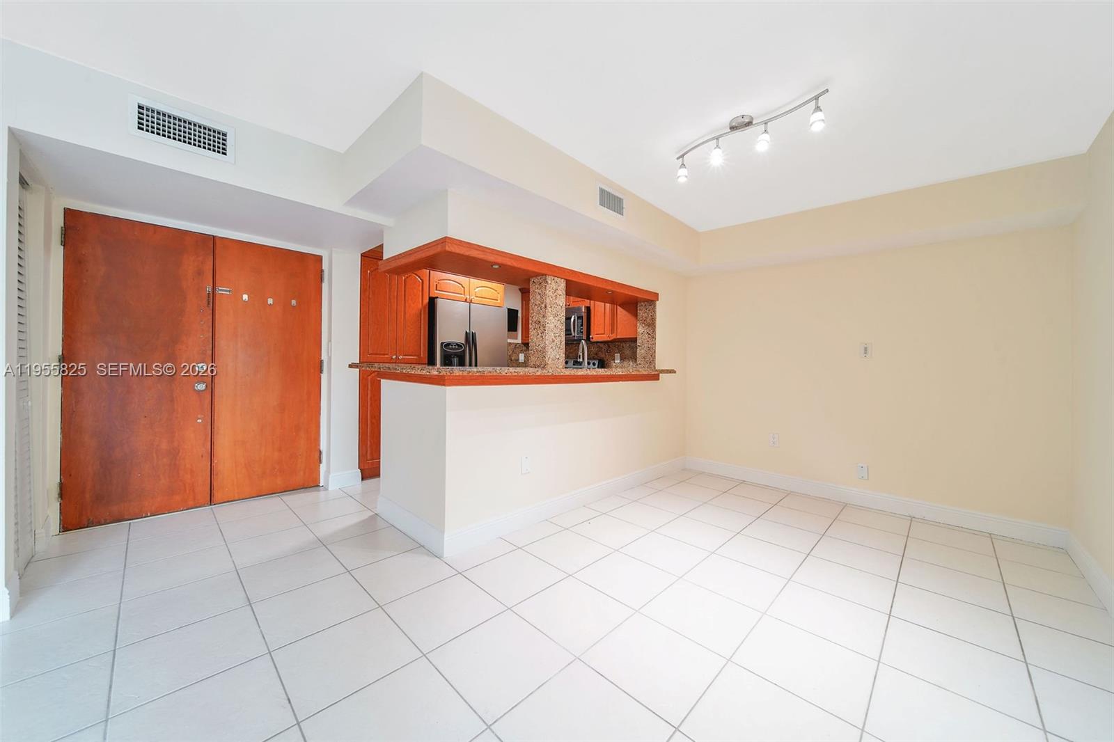11800 Southwest 18th Street, Unit 1124 Miami, FL 33175 - Photo 6 of 31