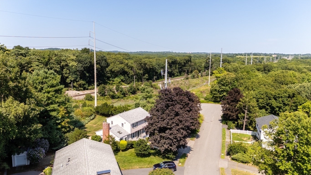 27 Valley Road Needham, MA 02492 - Photo 13 of 33 Gallery Image 13